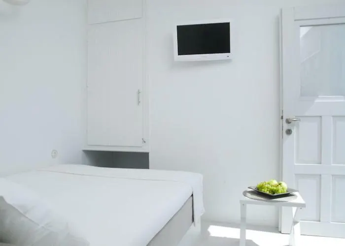 Daire Archondoula Plaka (Milos)